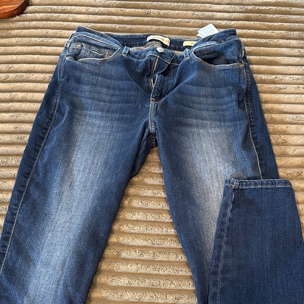 Guess Women's Straight Leg Jeans in Dark Blue Wash